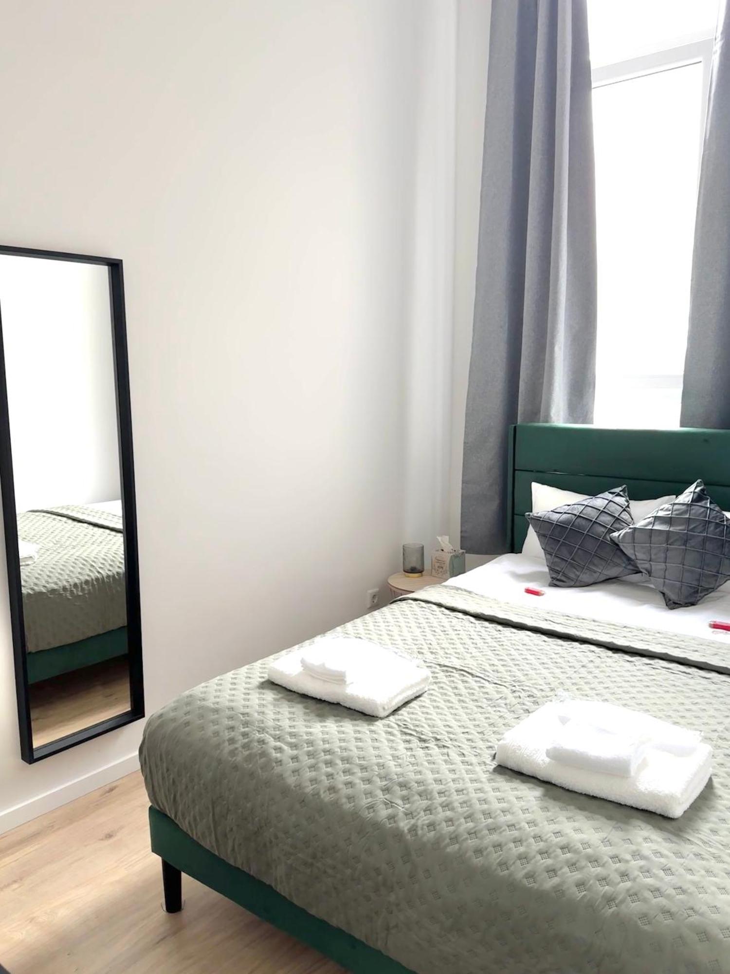 Homestay Heaven Homes - Mit Bad Im Herzen Von Dusseldorf